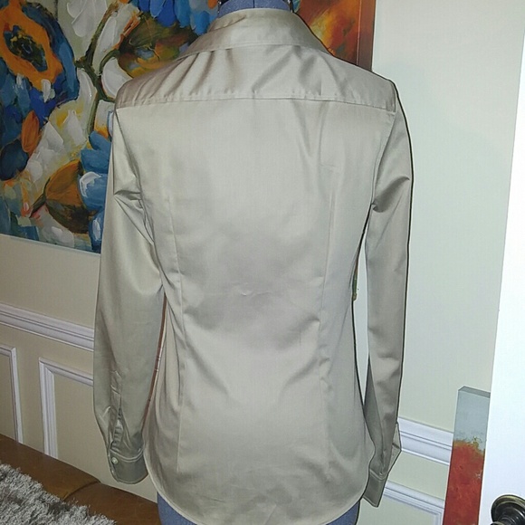 Banana Republic stretch tan, button down - Picture 3 of 4